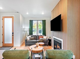 8216 N Hurst Ave #A, Portland, OR 97203