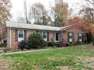 5600 Guida Dr, Greensboro, NC 27410