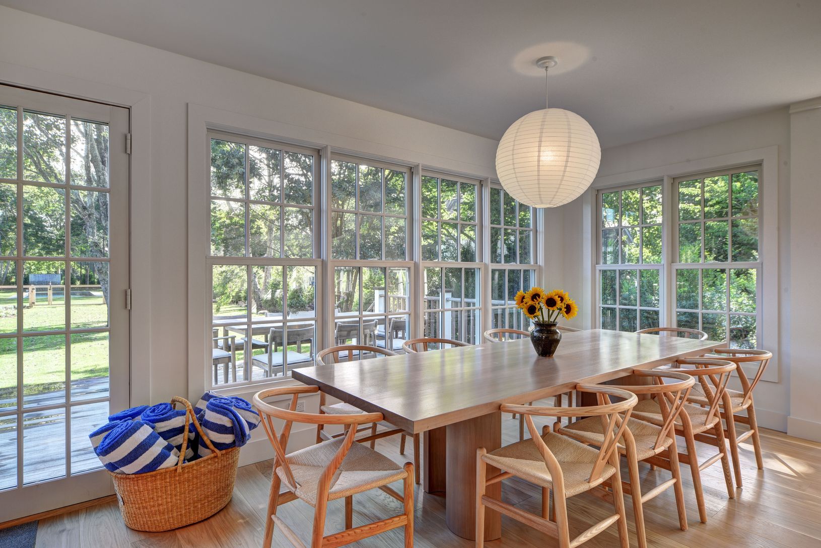 95 Meeting House Ln in Amagansett Out East