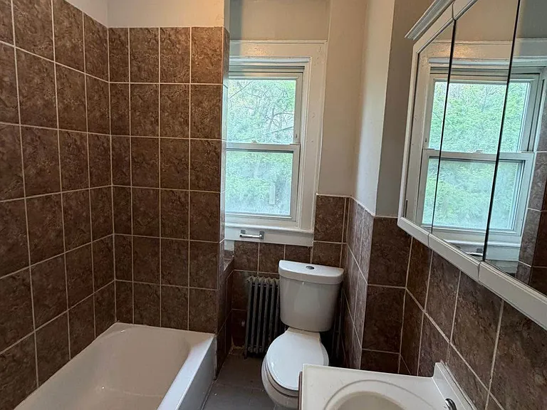 54 Princeton St #202 — Photo 3