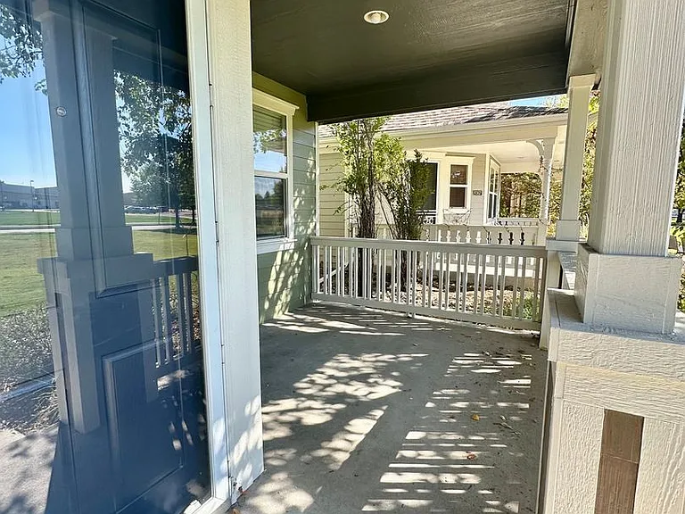 8365 E 22nd Ave — Photo 3
