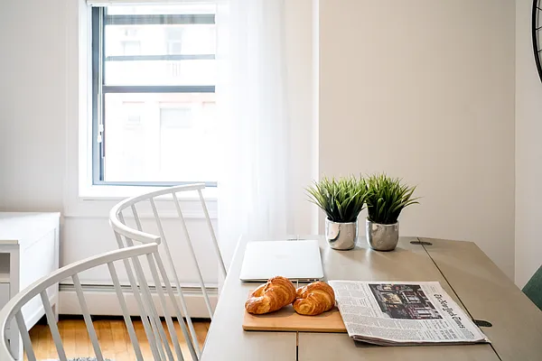 Rented by ER (DO NOT USE) | media 32