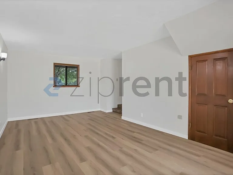 1196 Robinson Ct — Photo 15