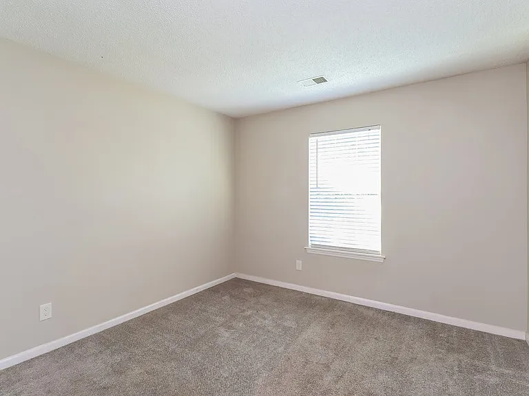 11609 Brockley Ct — Photo 12