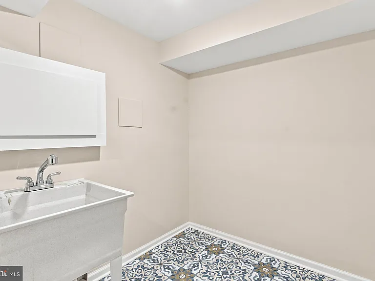 11414 Bronzedale Dr — Photo 45