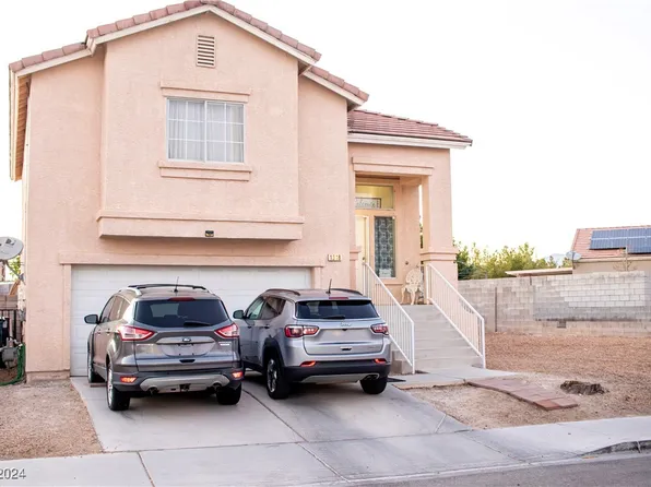 1318 Star Meadow Dr, North Las Vegas, NV 89030