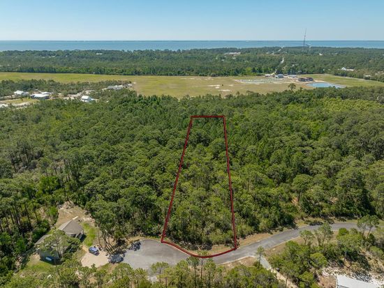 130 Cedar St, Eastpoint, FL 32328