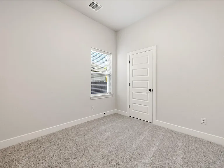 140 Cibolo Creek Loop — Photo 8
