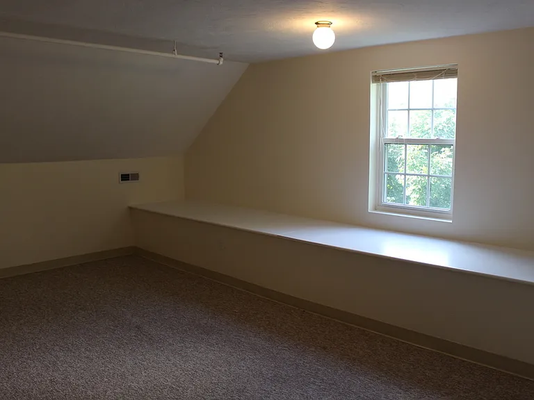 8 Grant St #18 — Photo 19