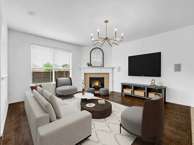 2208 Stuttgart Dr — Photo 3