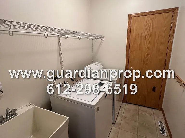 3431 Century Dr — Photo 14