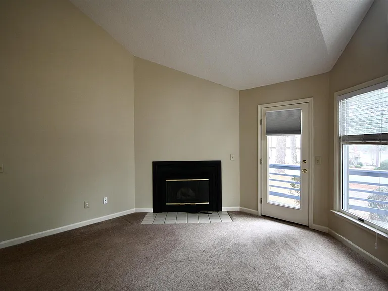 32 Westlake Pointe Dr — Photo 14
