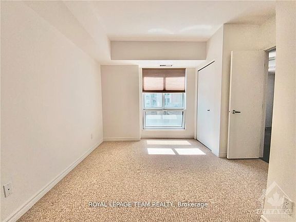 4th image of 234 Rideau St #1011