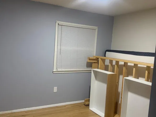 13313 Hawthorn Ln, Woodbridge, VA 22193