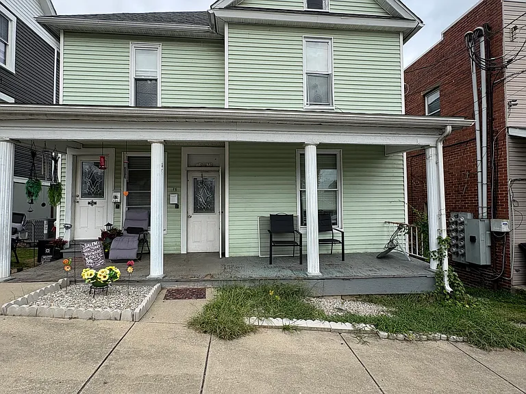 416 Columbia St #A — Photo 1