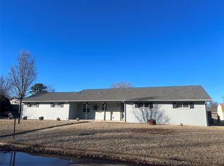 2500 Debby Jane Ln, Muskogee, OK 74403