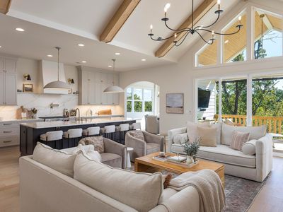 1877 Notting Hl, Chattanooga, TN, 37405