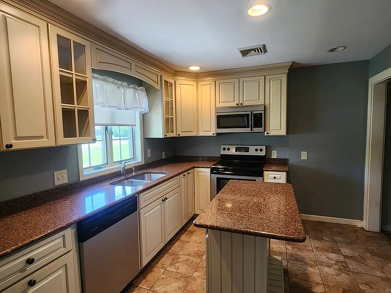 451 Reeders Run Rd — Photo 7