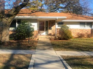 1806 S Vine St, Urbana, IL 61801