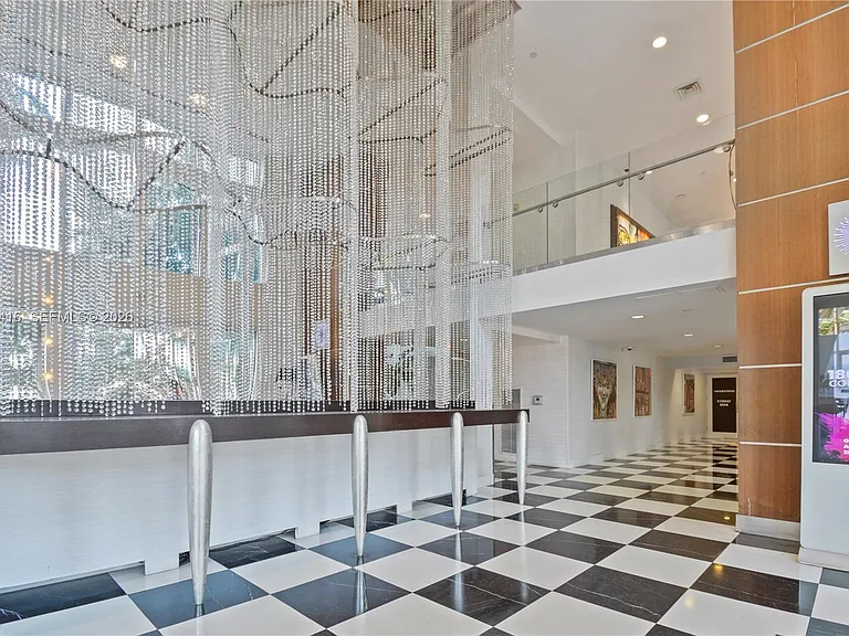 1800 N Bayshore Dr #2308 — Photo 31