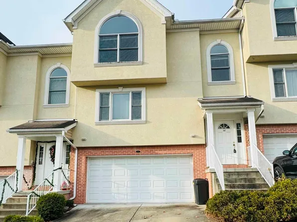 267 Palisades Dr, Morgantown, WV 26508