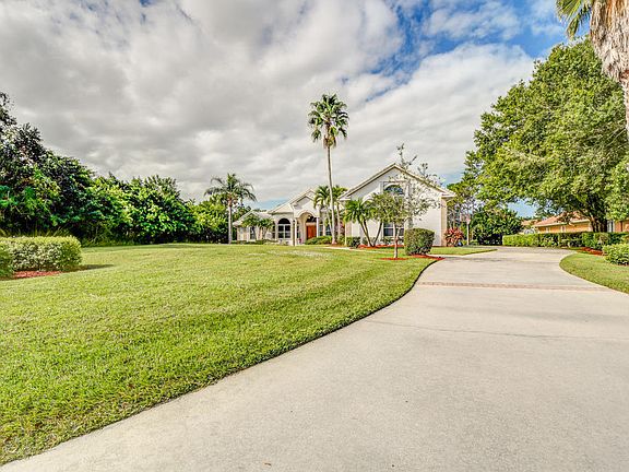 3rd image of 7691 Charleston Way
