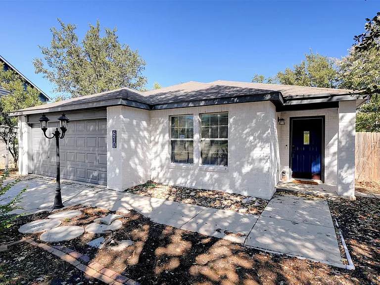 610 Duke Bnd — Photo 25