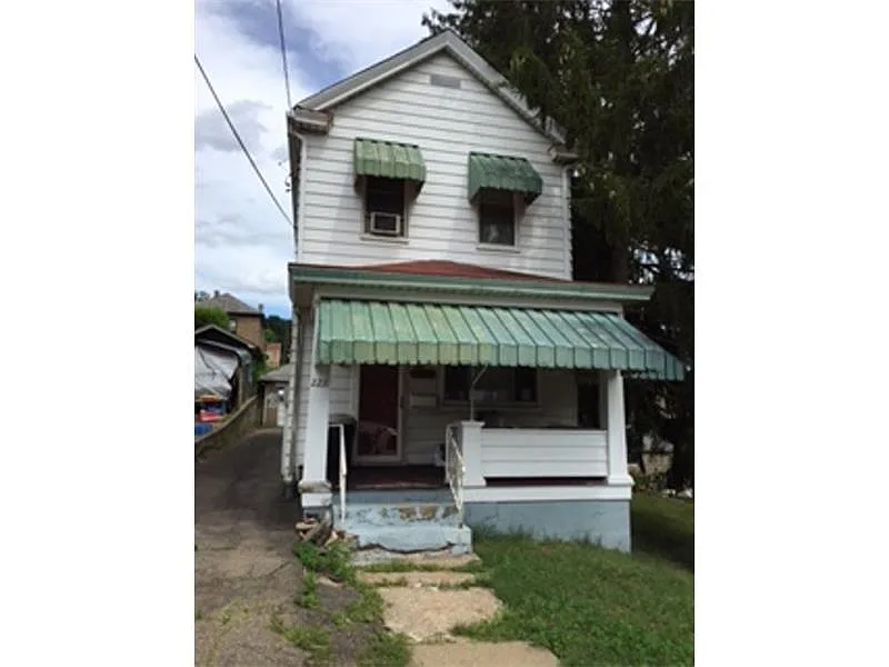 2231 Vodeli St photo 1