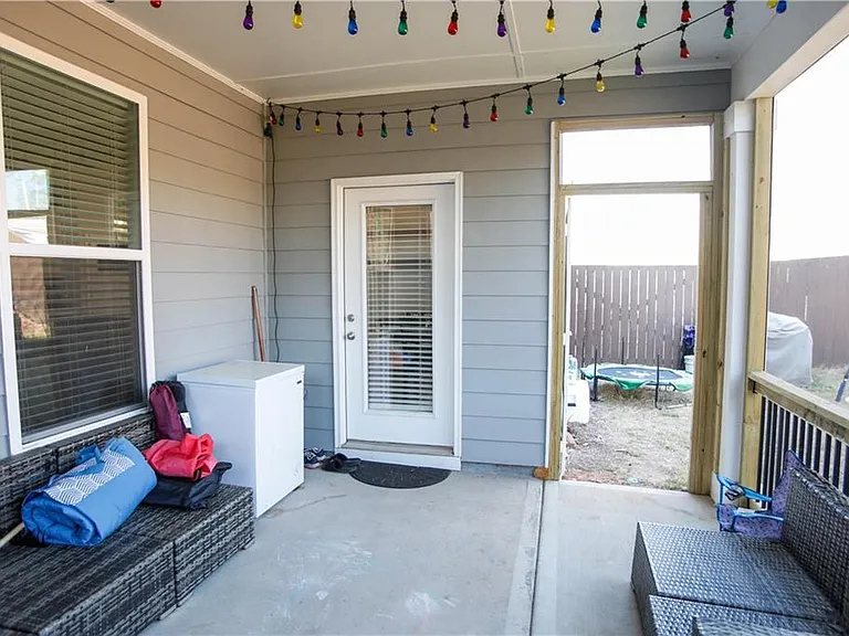 5329 Fox Hill Ln — Photo 45