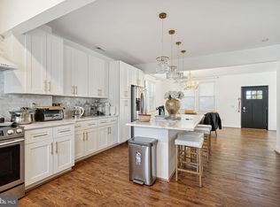 9410 Ox Rd, Lorton, VA 22079