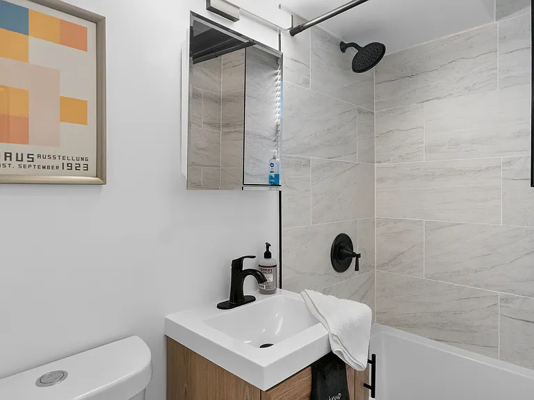 7505 Palisade Ave #E1 — Photo 14