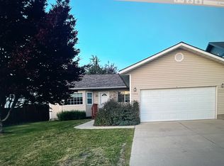 1206 Kinnikinnik Ave, Sandpoint, ID 83864