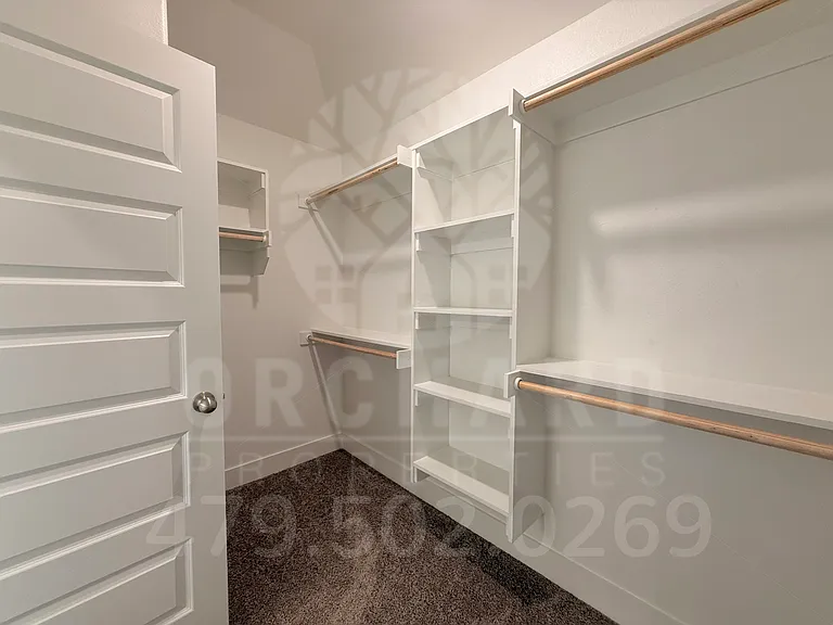 941 Madden St — Photo 13
