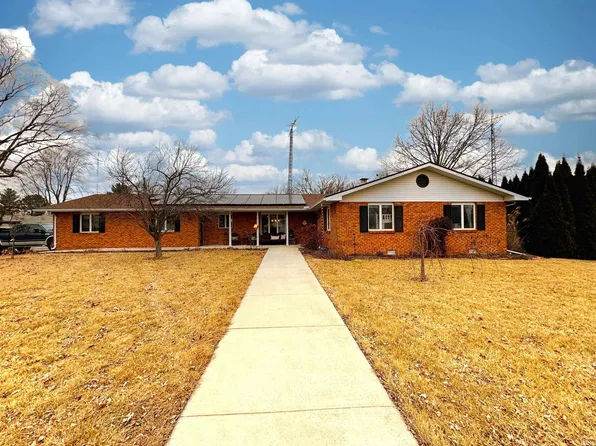 404 Washington Blvd, Flora, IN 46929