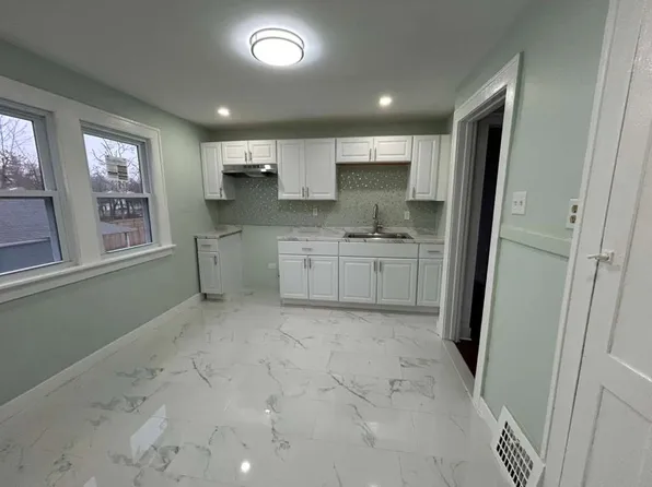 67 Urban St APT 2, Buffalo, NY 14211