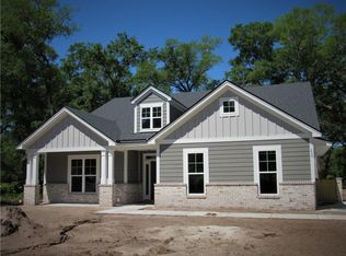 209 Harbour Island Cir, Waverly, GA 31565
