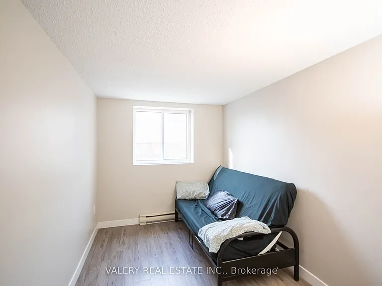626 1st St #101 — Photo 6