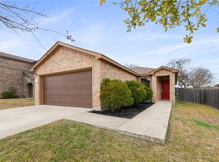 541 New Country Rd, Kyle, TX 78640