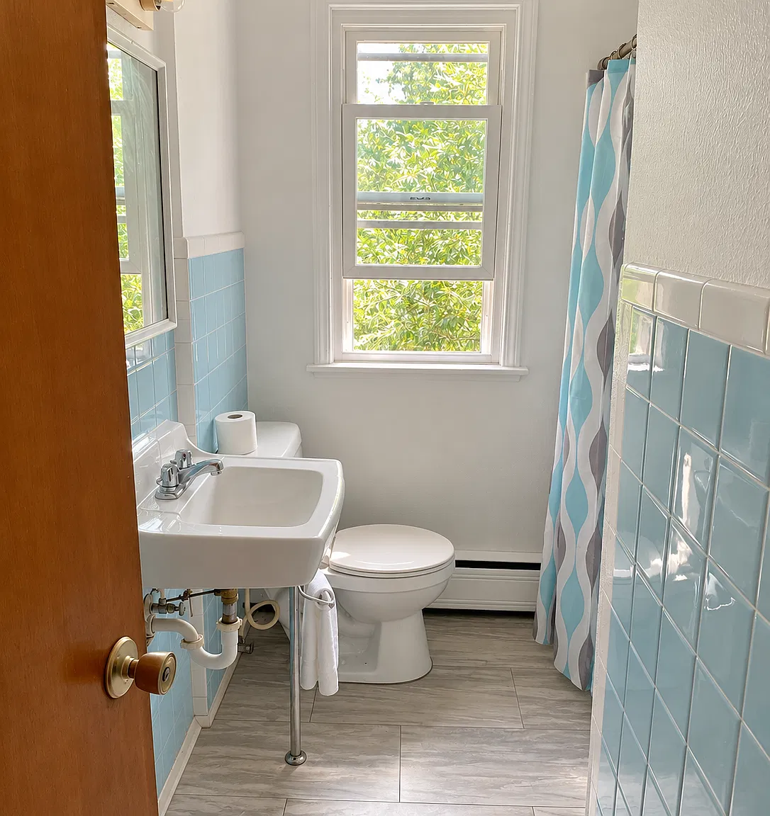 2 bed, $1,100 — Photo 3