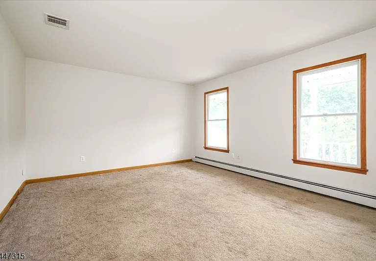 9 Carriage Ln — Photo 6