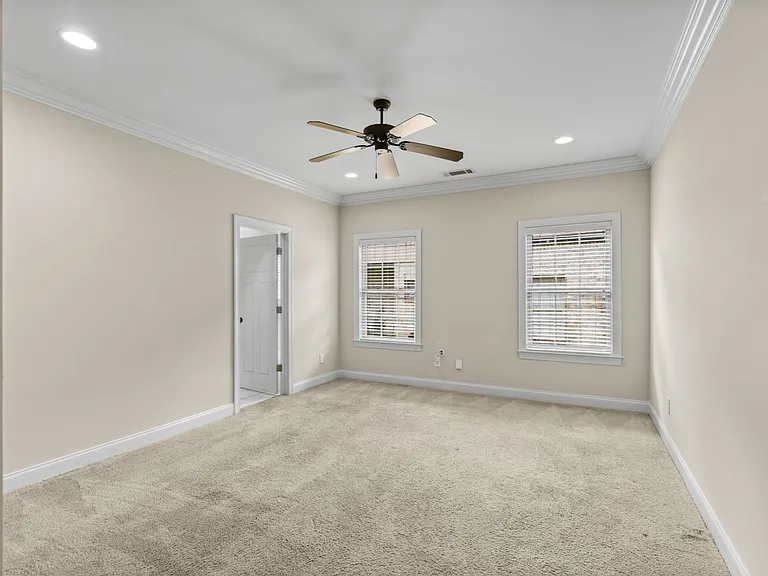 948 Starr Ct — Photo 29