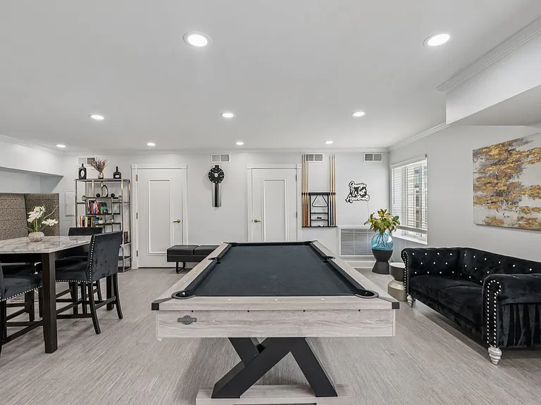 8708 1st Ave — Photo 15