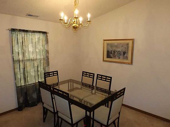 4th image of 529 Meadows Edge Ln