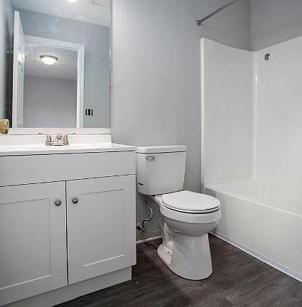 2nd image of 2924 Blairdon Cir