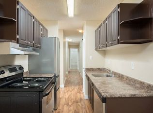 16 Fir St #1241485, Strathcona County, AB T8A1Z6