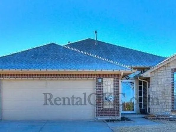 2612 SE 5th St, Moore, OK 73160