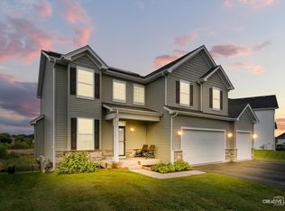 991 S Carly Cir, Yorkville, IL 60560