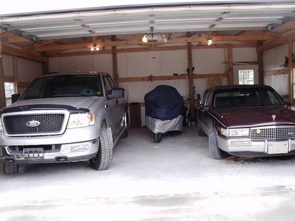 2 car gargage 2 yrs old