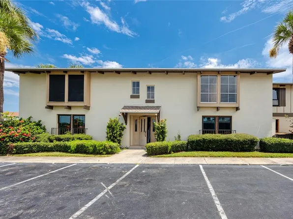 556 Plaza Seville Ct APT 106, Treasure Island, FL 33706