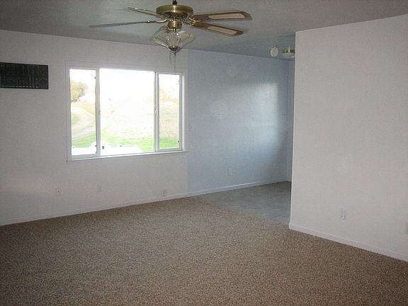 4th image of 2281 Pommel Way Unit B